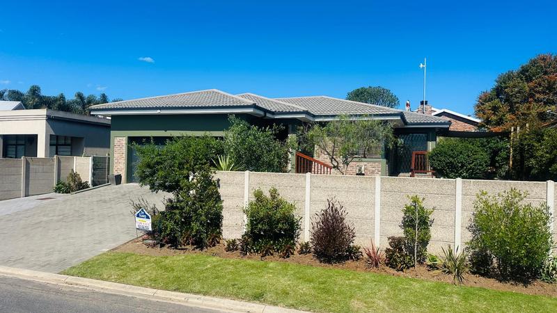 3 Bedroom Property for Sale in Reebok Western Cape
